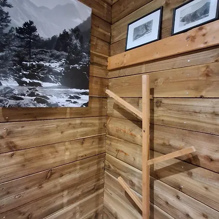 Chalet Le *
